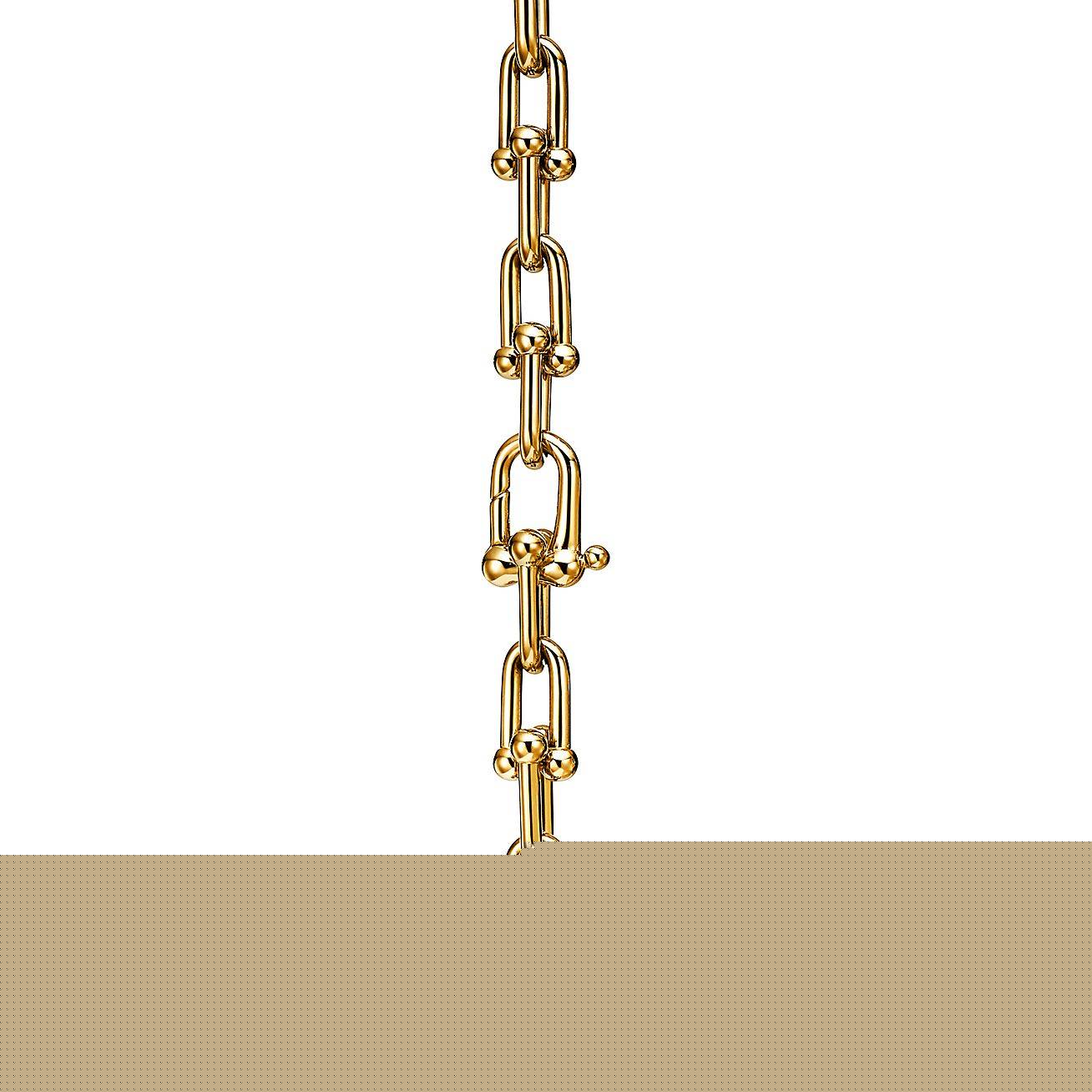 T*f*ny hardwear graduated link necklace in yellow gold with pavÉ diamonds