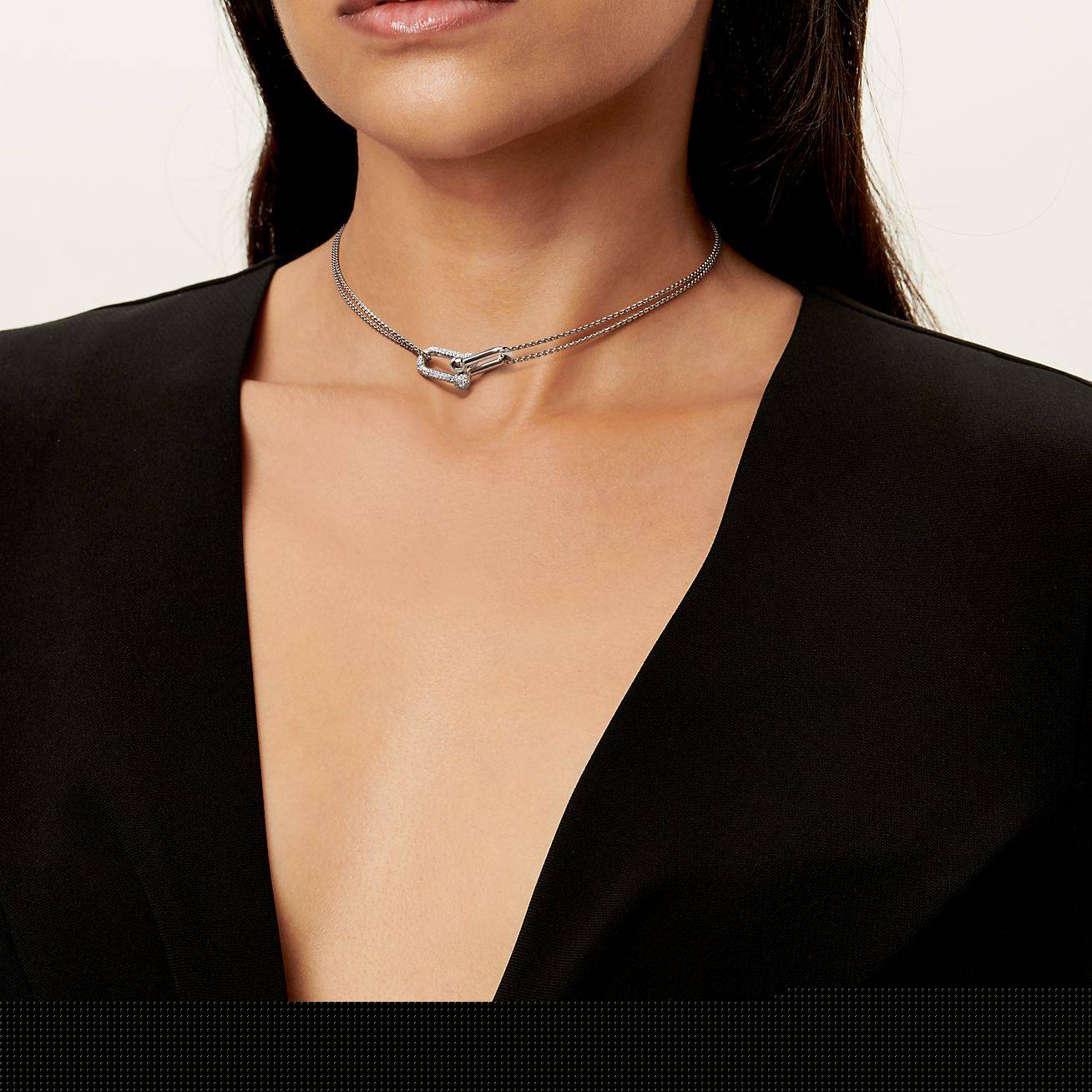 T*f*ny hardwear link pendant in white gold with pavÉ diamonds